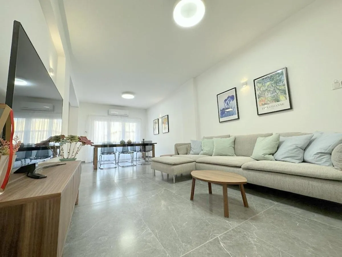 City Rendezvous 3 Bedroom Flat location